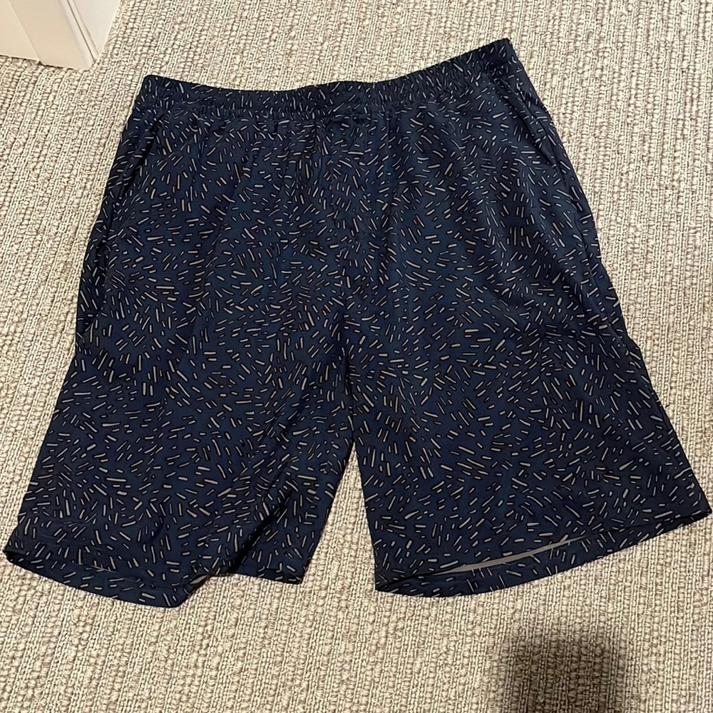 Mens Outdoor Voices 9” shorts